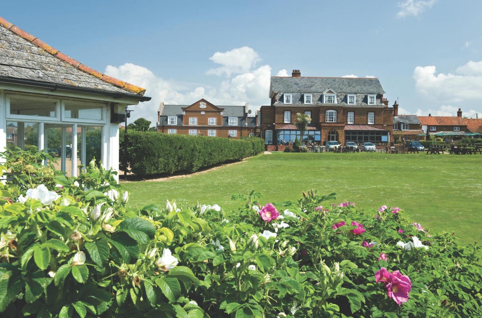 Old Hunstanton Le Strange Arms Hotel Eksteriør billede